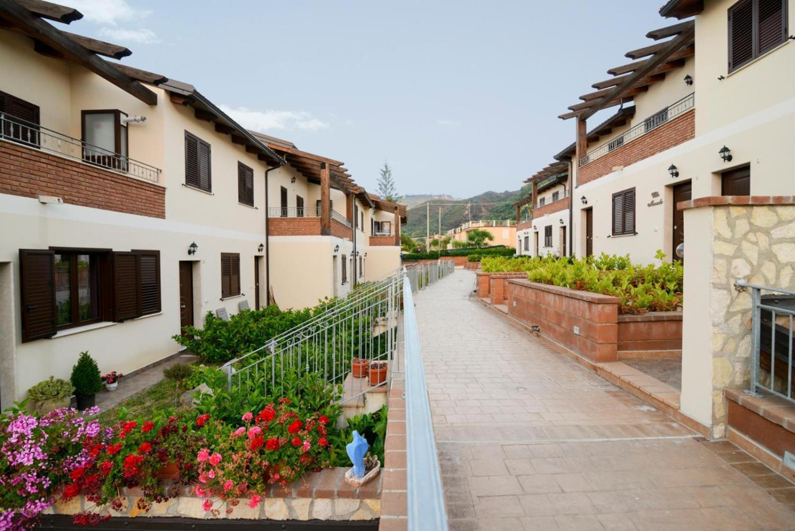 Le Case Del Carmine Con Giardino E Parcheggio A Tropea Dış mekan fotoğraf